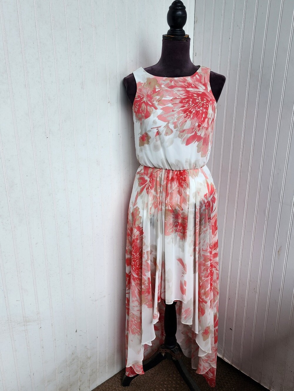 WHBM Sleeveless Floral High-Low Maxi Dress White Pink Sleveless Chiffon Size 00 - Picture 2 of 14